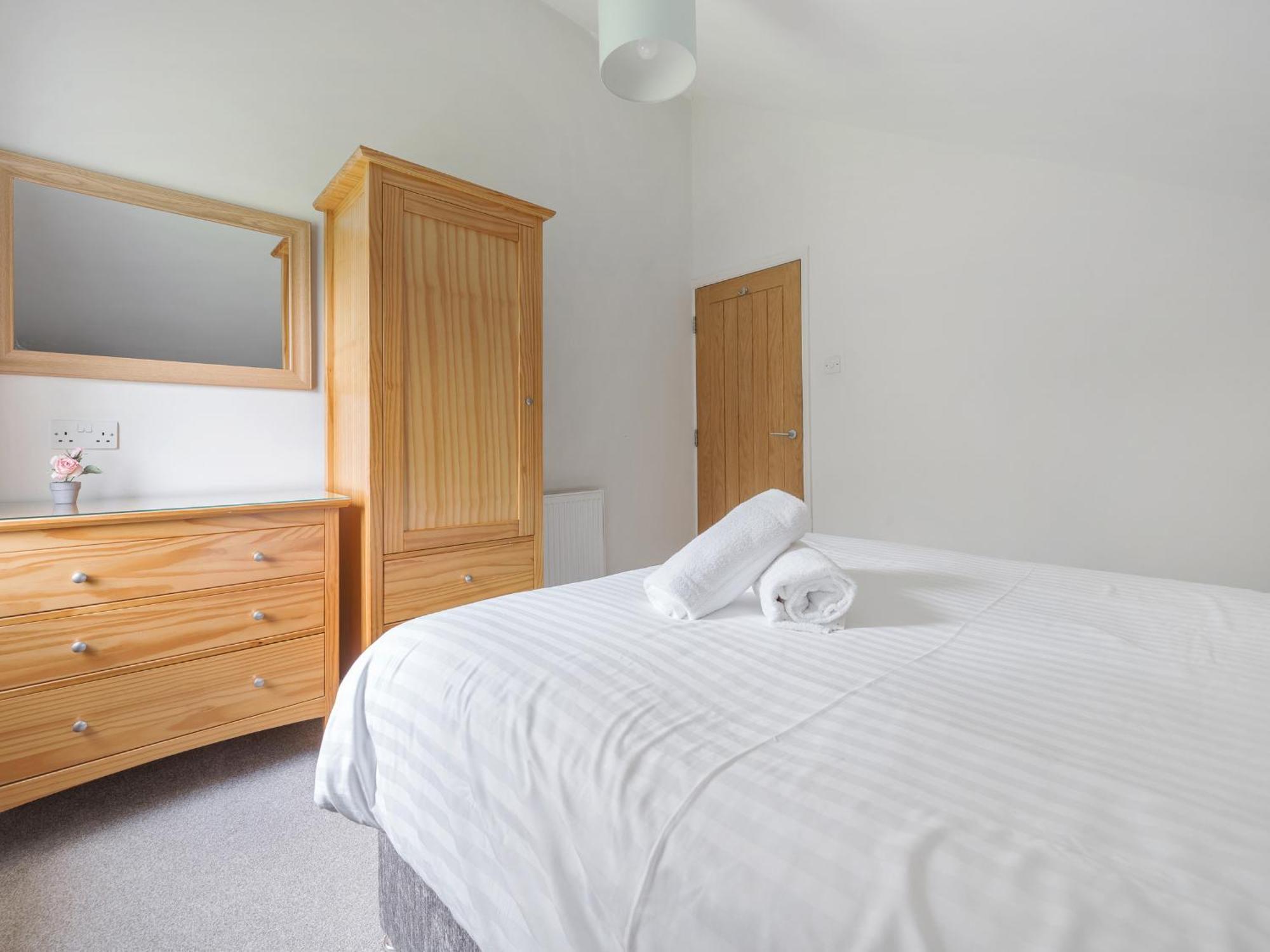 Yew - Woodland Cottages Bowness-on-Windermere Exteriör bild